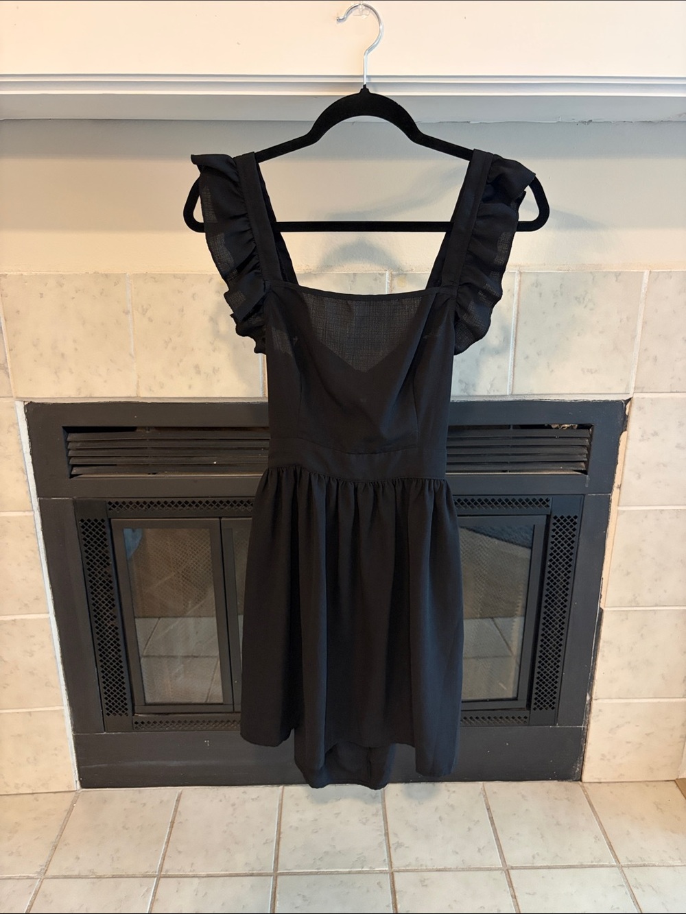 SHEIN Black Ruffled Strap Mini Dress